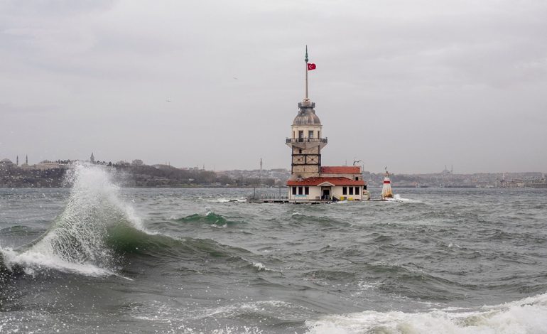 İSTANBUL’DA PAZAR GÜNÜNDEN İTİBAREN SICAKLIK 8 DERECE BİRDEN DÜŞECEK