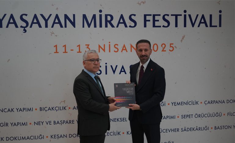 SİVAS YAŞAYAN MİRAS FESTİVALİ BAŞLADI