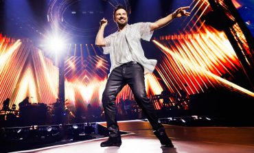 Megastar Tarkan, Yeni Şarkılarıyla Düsseldorf’taydı!
