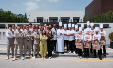MASTERCHEF MEHMET YALÇINKAYA’DAN YENİ MEKAN: ALAZ RESTORAN ‘’ GÖÇ YOLUNUN ATEŞİ’’ ANKARA’DA AÇILDI