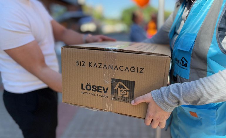 LÖSEV İSTANBUL ANADOLU MUTLU ET PAKETLERİ İLE MUTLULUK PAYLAŞTIKÇA ÇOĞALIYOR