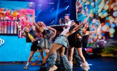 Hande Yener’den yazı başlatan MAX şarkısı ve klibi şimdi yayında! 