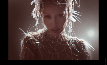 MILEY CYRUS’TAN EŞSİZ BİR POP OPERA! 