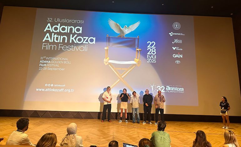 BASKIYI, KORKUYU ve AİDİYETİ YENİDEN TANIMLAYAN GÖZDE KURAL’IN“CINEMA JAZIREH”NİN TÜRKİYE PRÖMİYERİ ALTIN KOZA’DA GERÇEKLEŞTİ!