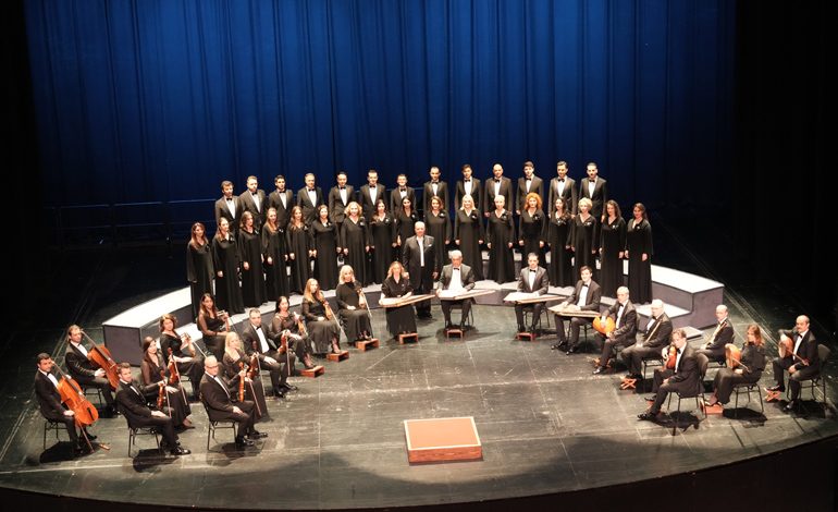 CUMHURBAŞKANLIĞI KLASİK TÜRK MÜZİĞİ KOROSU 50. YILINI AKM’DE KUTLUYOR