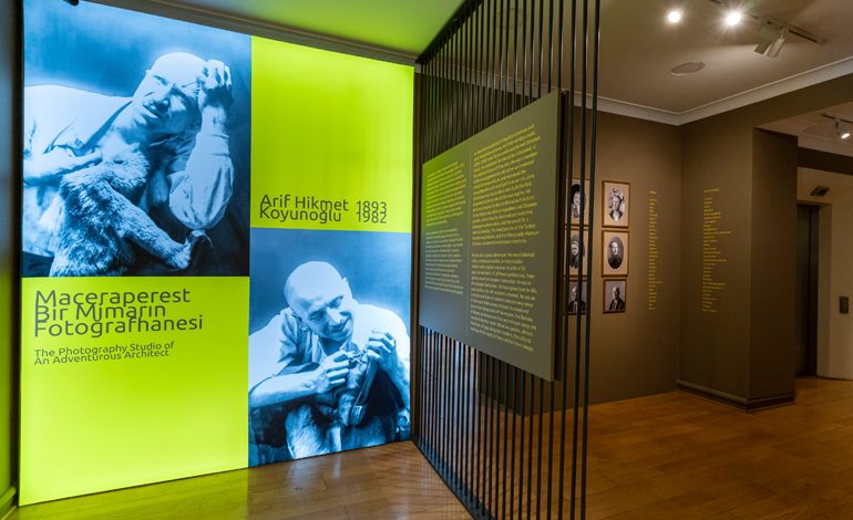 İstanbul Araştırmaları Enstitüsü’nden Ücretsiz Sergi Turu: Maceraperest Bir Mimarın Fotoğrafhanesi Arif Hikmet Koyunoğlu 1893–1982