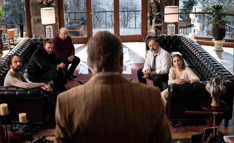 19 KASIM’DA SADECE DISNEY+’TA YAYINA GİRECEK ‘SEKİZİNCİ AİLE’ DİZİSİNDEN KAHKAHA GARANTİLİ FRAGMAN YAYINLANDI