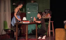 GÜNÜMÜZÜN AŞK İLİŞKİLERİNE AYNA TUTAN “SİL BAŞTAN” OYUNU, 30 KASIM’DA BEŞİKTAŞ SÜLEYMAN SEBA KÜLTÜR MERKEZİ’NDE!