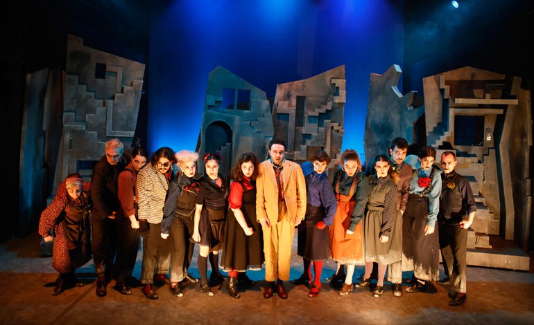 GERGEDANLAR AKM SAHNESİNE ÇIKIYOR