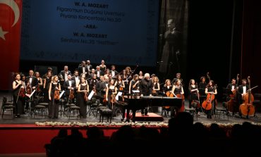 ESKİŞEHİR’DE, SENFONİ ORKESTRASININ ŞUBAT PROGRAMIYLA HÜZÜN, SEVGİ ve NEŞE BİR ARADA!