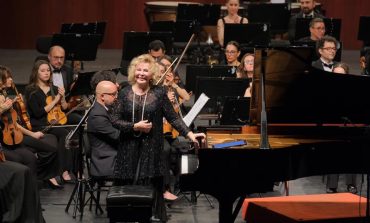 GÜLSİN ONAY’DAN ESKİŞEHİR’İN SENFONİ ORKESTRASI EŞLİĞİNDE MUHTEŞEM KONSER!