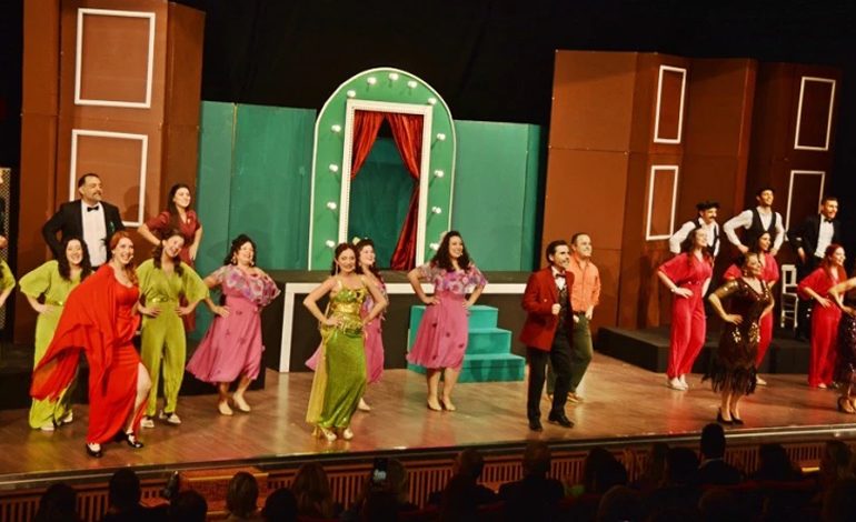 “Yan Rol”, “Hisseli Harikalar Kumpanyası” ve “Jean D’Arc’ın Öteki Ölümü” yeni yılda sahnede