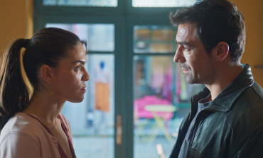 NETFLIX, 15 OCAK’TA YAYINLANACAK AYRILIK DA SEVDAYA DAHİL İÇİN FRAGMANI PAYLAŞTI