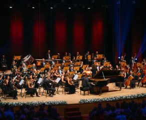 CRR SENFONİ ORKESTRASI TURNESİNE DEVAM EDİYOR: NİL VENDİTTİ YÖNETİMİNDE ÇELLİST PETAR PEJČİĆ ile 28 NİSAN’DA ATAŞEHİR’DE!