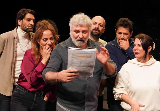 HALDUN TANER’İN UNUTULMAZ OYUNU ‘SERSEM KOCANIN KURNAZ KARISI’ SEZONDA SADECE 10 ÖZEL TEMSİLLE DasDas’TA!