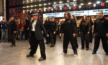 Pop’un Kralı Emaar’da Canlandı: “Michael” Filminin Tanıtımı Flash Mob Dans Gösterisiyle Paribu Cineverse Emaar’da Gerçekleşti