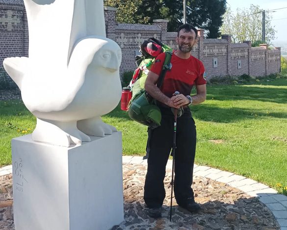GALLER’DEN İSTANBUL’A 4.800 KM’LİK ANLAMLI YOLCULUK: JAMIE BEVAN, GALCE EĞİTİM İÇİN YOLA ÇIKTI!