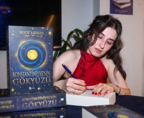 TARİHİ GERÇEKLİK VE FANTASTİK KURGUYUBULUŞTURAN ROMAN:"KONSTANTİNİYYE'NİN GÖKYÜZÜ"