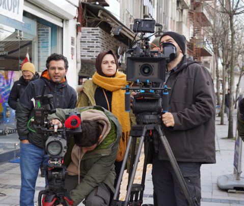 SEVGİ VE VİCDAN ARASINDA BİR MÜCADELE:  “BİR ANNE HAKKINDA”