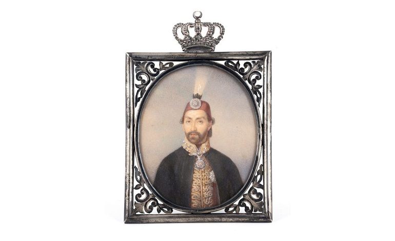 Osmanlı Sultanları ve Saray Yüksek Erkânına Ait 150 Seçkin Eser Tek Bir Müzayedede
