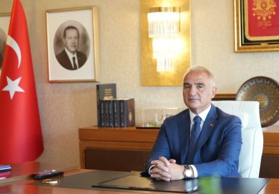 REKORU BAKAN ERSOY DUYURDU! GECE MÜZECİLİĞİNDE ZİYARETÇİ SAYISI 1,3 MİLYONU AŞTI